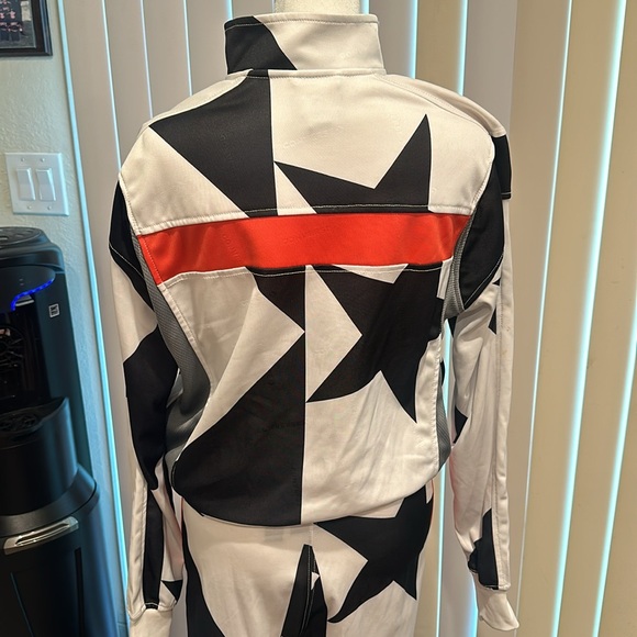 Converse sweatsuit! - Picture 2 of 3